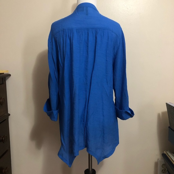 New Directions Woman Sheer Blue 3/4 Sleeve Crepe Tunic w/ Handkerchief Hem (XL) - Picture 3 of 3